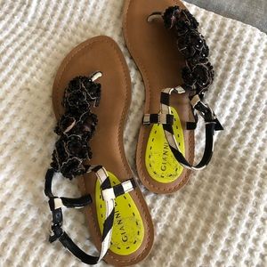 Gianni Bini Black & White Sandals